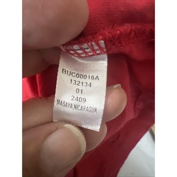 Buc-ee's Believe In The Magic Of Christmas Holiday T Shirt Red Medium Unisex - Picture 6 of 7